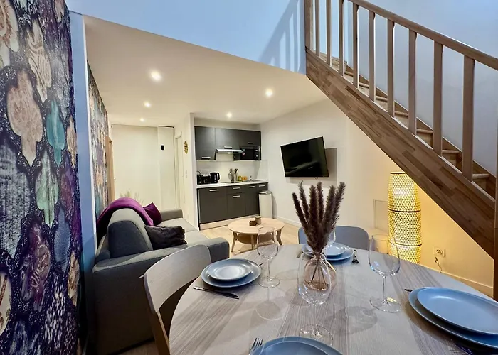 Alhambra - Lyon Les Halles - *