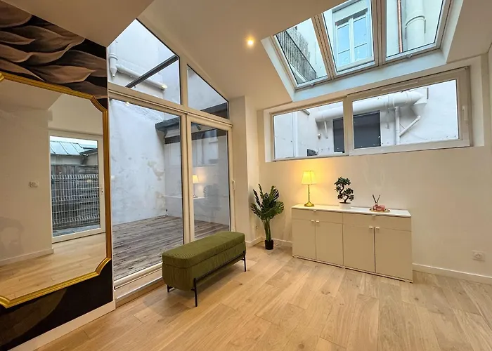 Alhambra - Lyon Les Halles - * Jacou